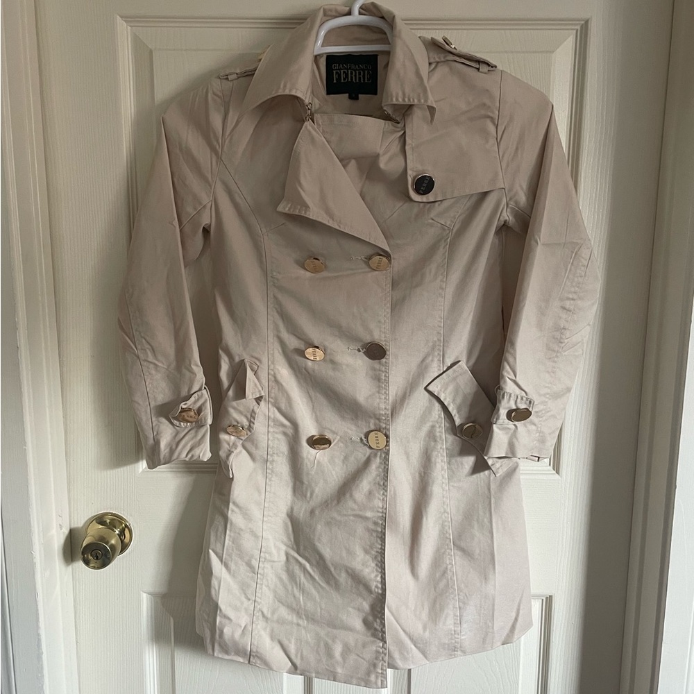 GianFranco Ferre Cream TrenchCoat with belt